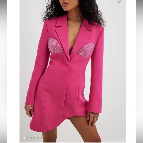 NA-KD PINK STATEMENT LONG BLAZER CRYSTAL DETAILS